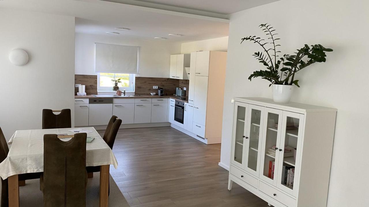 Ferienwohnung Mit Garten Straßwalchen Exterior foto